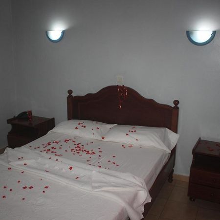 Hotel Avenida Assomada Buitenkant foto