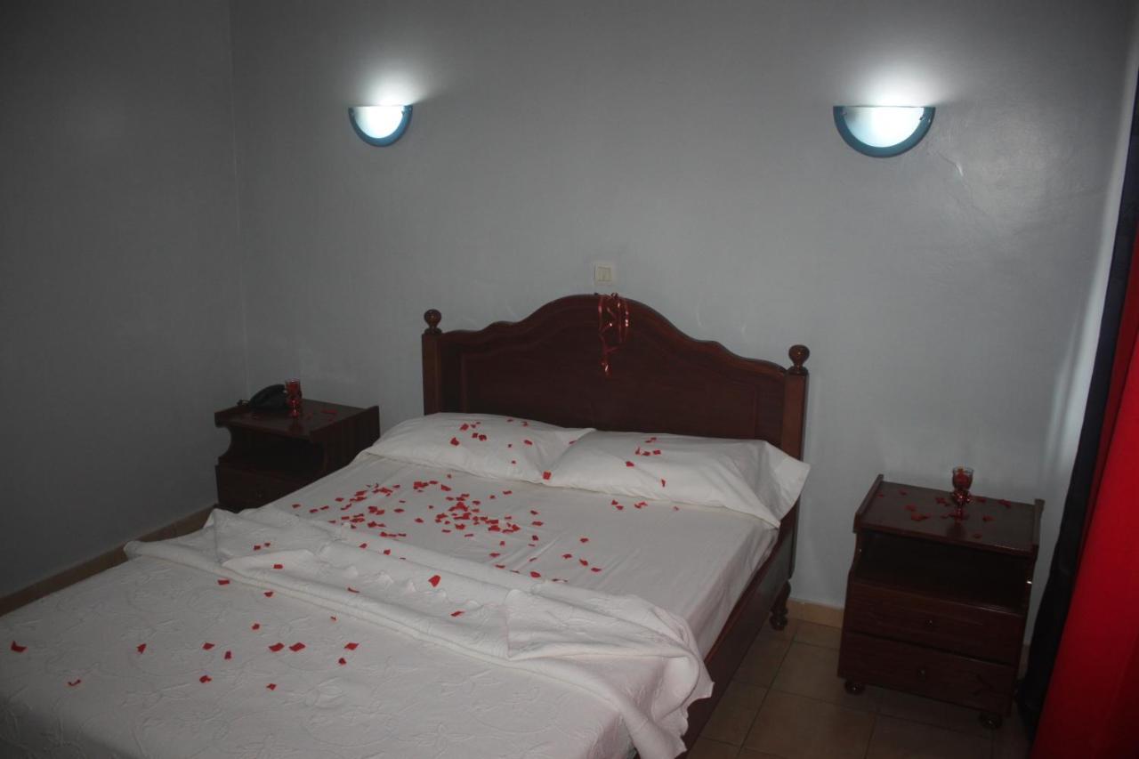 Hotel Avenida Assomada Buitenkant foto